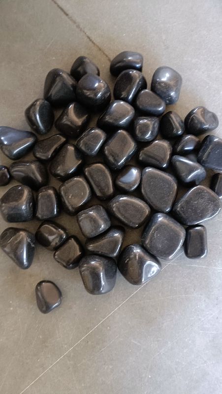 Solid Natural Stone Black Polished Pebbles