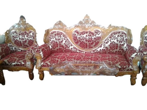Wooden Carved Sofa Set, for Home, Feature : Termite Proof, Perfect Shape, High Strength, Good Quality Stylish