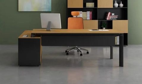 Polished Wooden Stylish Office Table, Feature : Termite Proof, High Strength, Good Quality, Fine Finishing