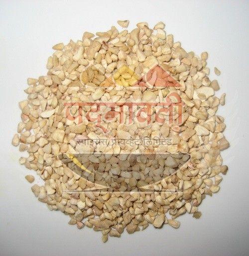 Diced Cashew Nuts, for Herbal Formulation, Cooking, Ayurvedic Formulation, Home, Shelf Life : 6 Months