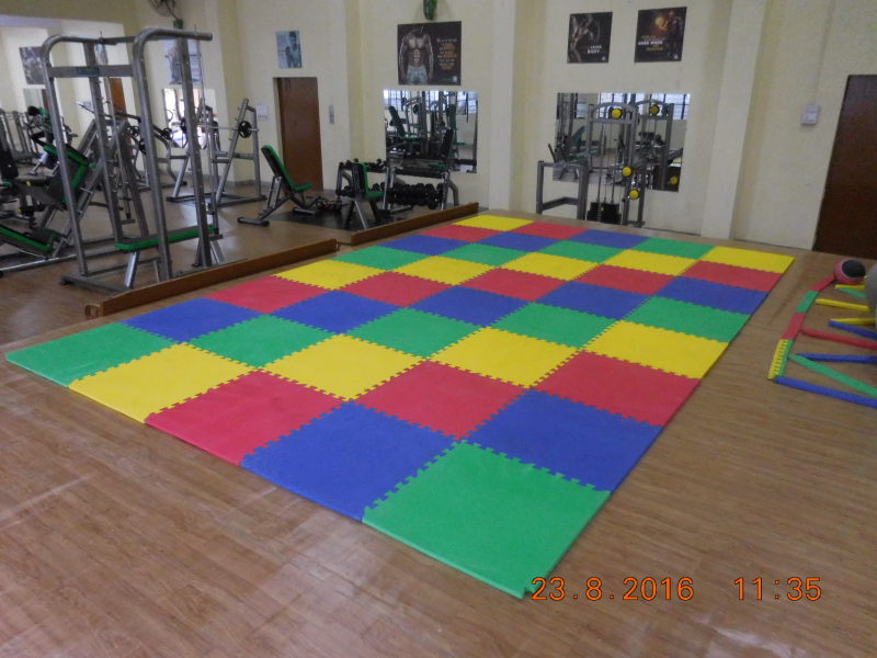 Interlocking Gym Mats, Color Black OnTrackYou Gym & Fitness