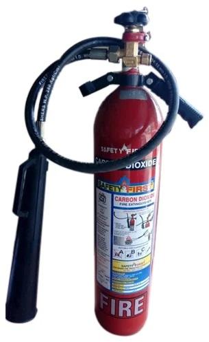 Co2 Fire Extinguisher, Capacity : 4.5Kg