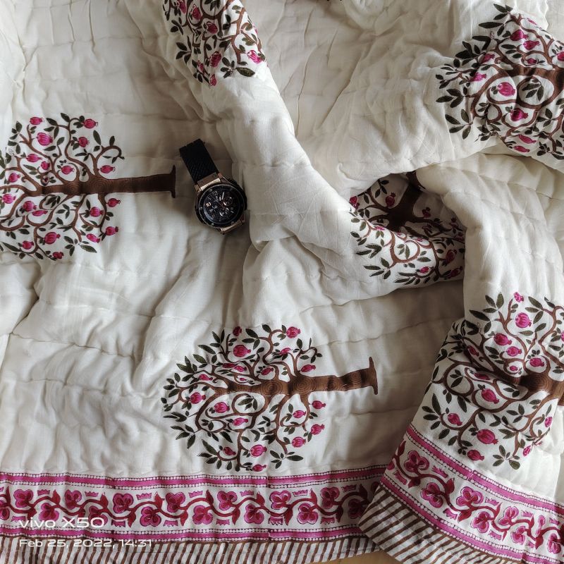 Tree Printed Queen size Blanket, for Double Bed, Color Pink at Rs 164