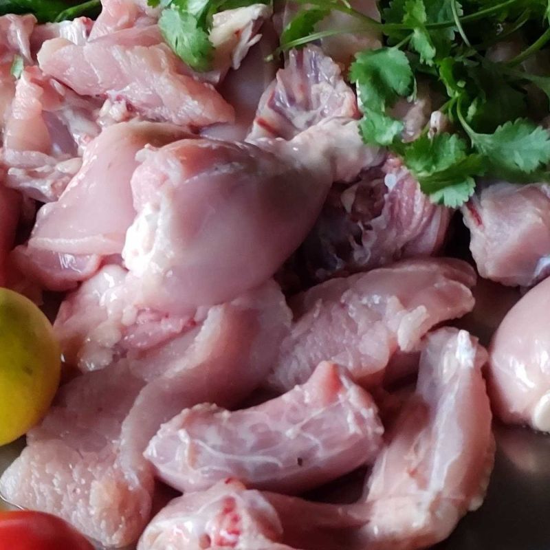 Fresh Broiler chicken, Packaging Type : Plastic Bag