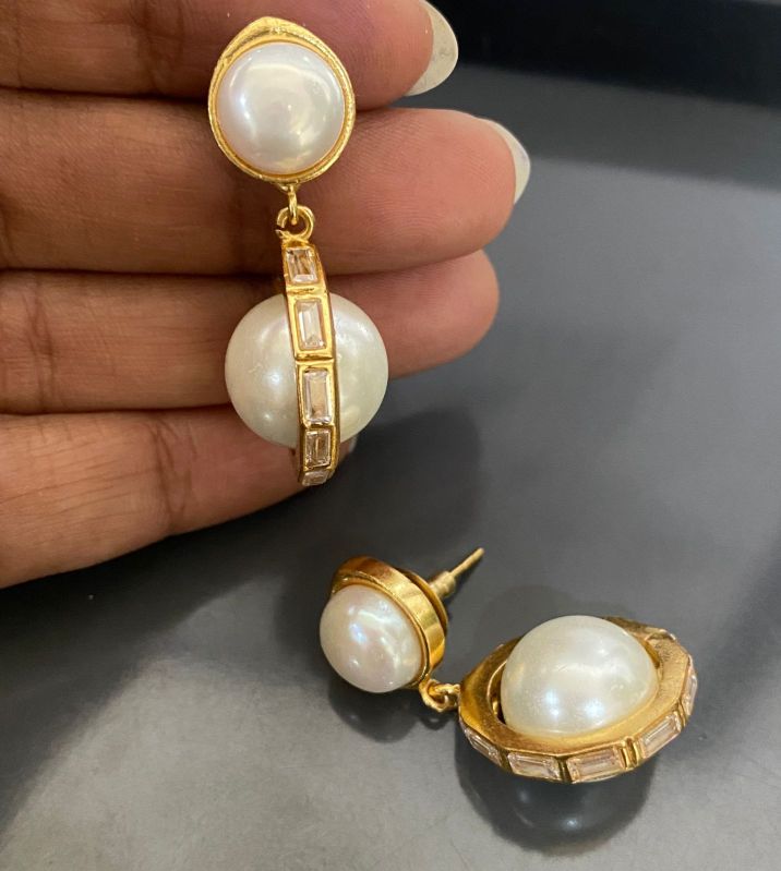 freshwater pearl earrings