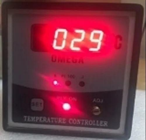 Omega Digital Temperature Controller, Size : 96 X 96 Mm