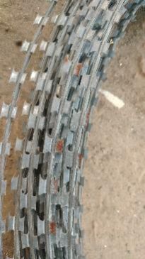 Iron Razor Blade Wire