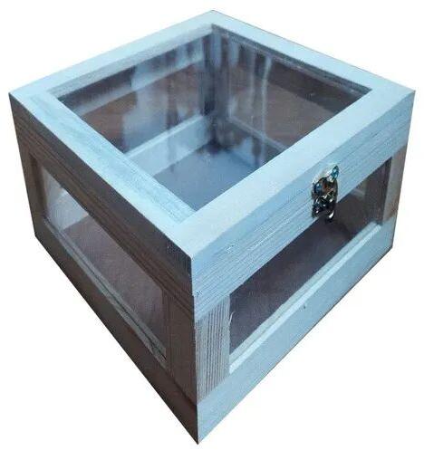 Square Pinewood Gift Box