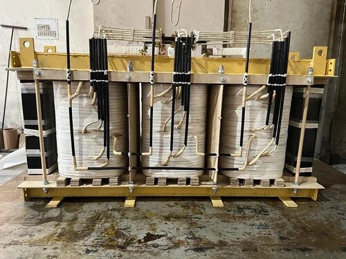 Cast Iron Copper Three Phase Distribution Transformers, Cooling Type : Oil Cooled