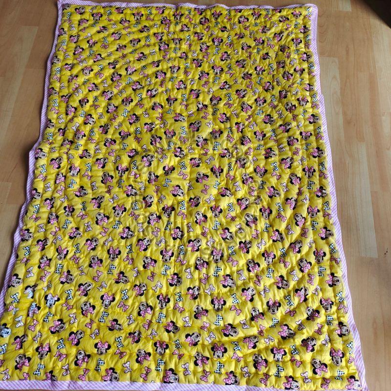 Cotton Cartoon Print Yellow Quilt, for Home Use, Feature : Anti Bacterial, Comfortable, Impeccable Finish