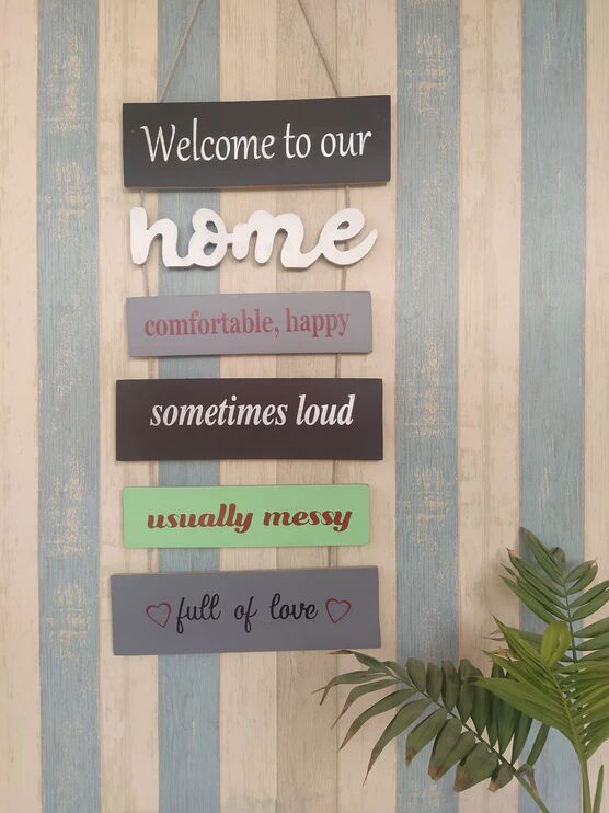 Wooden Family Sign Board, Size : 30 x 30 cm