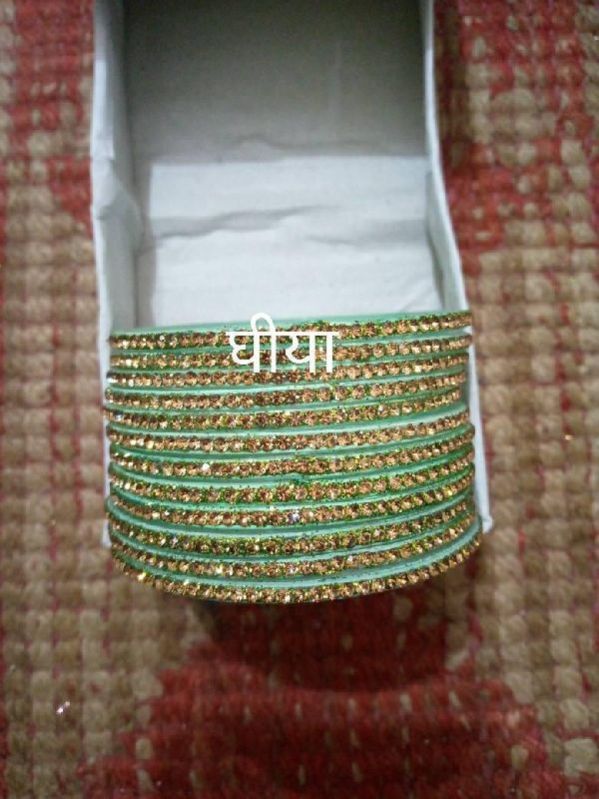 Ghiya Color Jarkan Stone Bangles, Feature : Shiny Look, Scratch Resistant