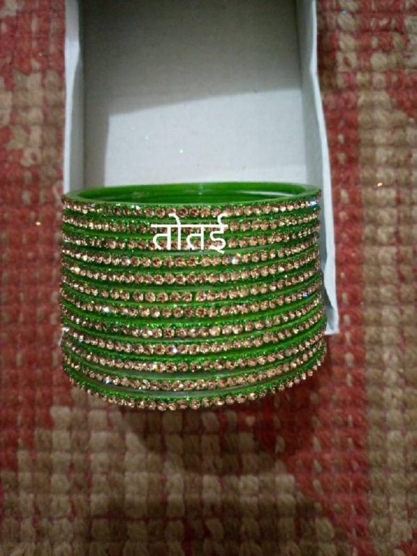 Parrot Green Jarkan Stone Bangles, Feature : Shiny Look, Finely Finished