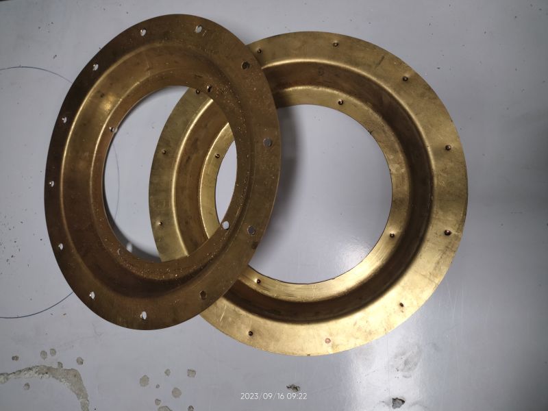 Round Polished Brass Incubators