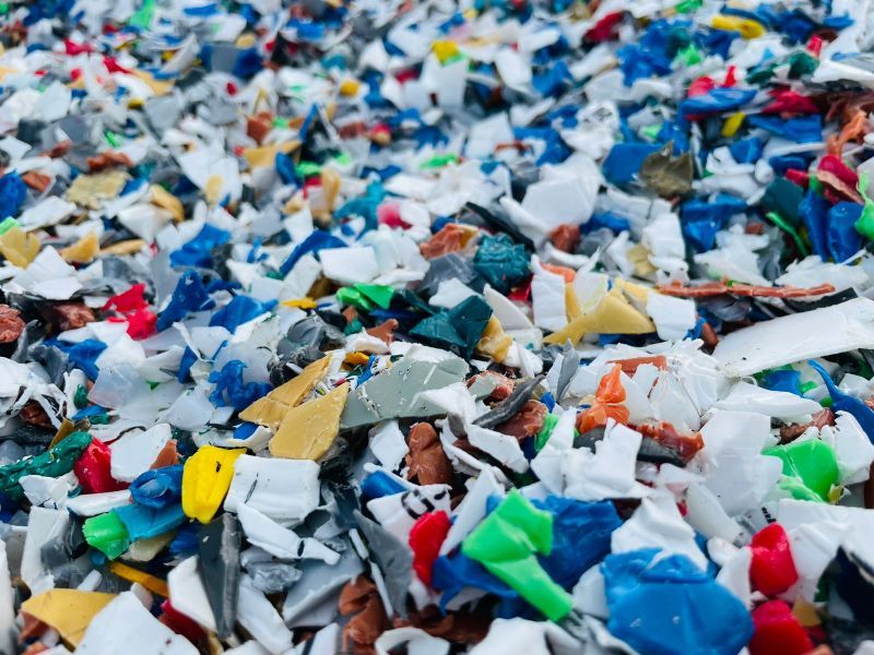 Multicolor HDPE Plastic Regrind Plant Waste, Packaging Type : Jumbo Bags
