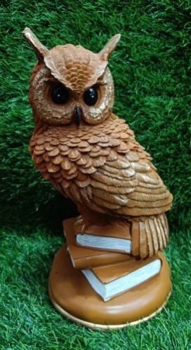 Brown Resin Owl Statue, for Dust Resistance, Shiny.Attractive Pattern, Packaging Type : Box