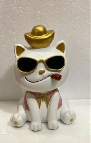 Resin Smoking Cat Sculpture, Color : White