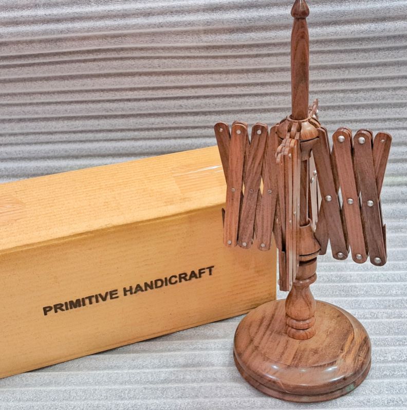 PRIMITIVE HANDICRAFT Yarn Winding Machine, Automatic Grade : Manual