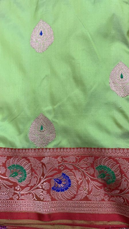 Multicolor Border Pure Silk Saree, for Dry Cleaning, Anti-Wrinkle, Shrink-Resistant, Technics : Embroidery Work