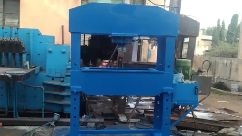 Mild Steel Fully Automatic Hydraulic Press, Certification : CE Certified