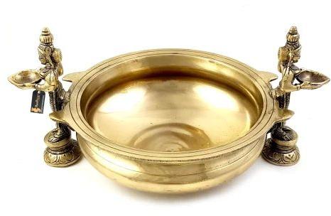 Golden 10 Inch Brass Traditional Urli Bowl, for Decoration Use, Packaging Type : Box