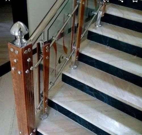 Customised Stainless Steel with Wooden Hand Railing, for Exterior, Interior, Stairs