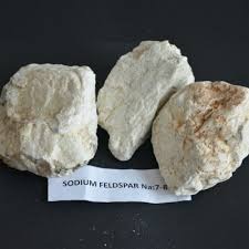 White Red Plain Feldspar Stone Lumps, Feature : Fine Finished