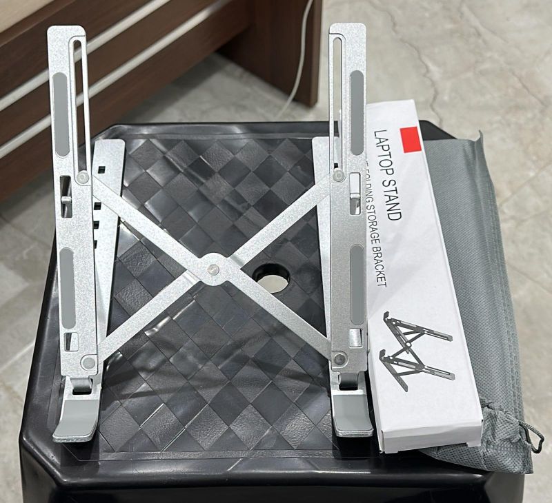 Silver Polished Aluminum Laptop Stand, Feature : Ligh Weight, Fine Finished, Durable