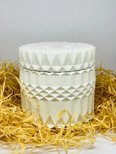 Carved Polished Round Ceramic Jar, Color : White