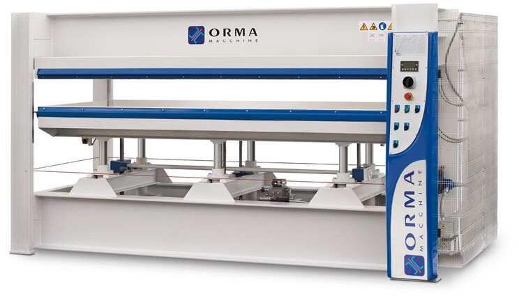 HOT HYDRAULIC PRESS DIGIT WITH 1 INTERMEDIATE PLATENS