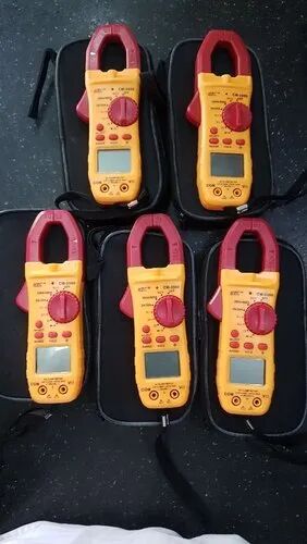 Digital Clamp Meter