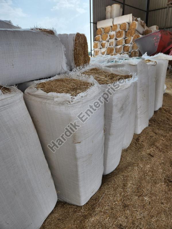 Wheat Straw, Packaging Type: Bales, Packaging Size: 50 kg at Rs