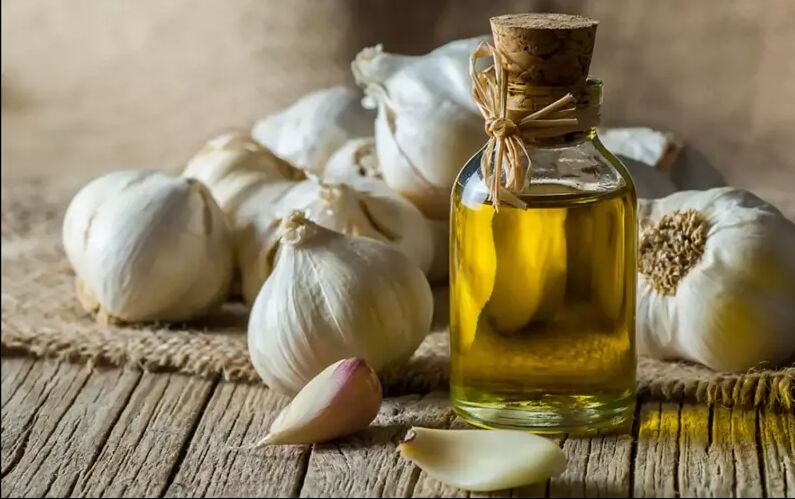 Garlic Oil, For Antiseptic, Anti-microbial, Anti-diabetic, Anti-catarrhal, Nutritive
