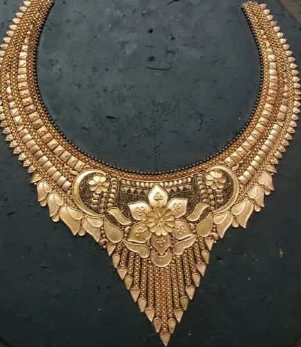 Gold necklace set, Occasion : Party Wear