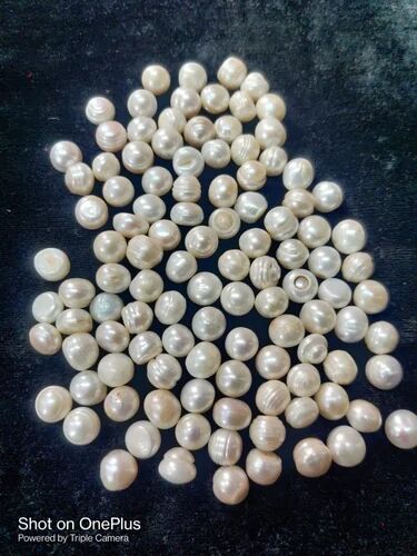Vikas Gems White Freshwater Pearl Beads, for Rings Pendants, Packaging Type : Plastic Box