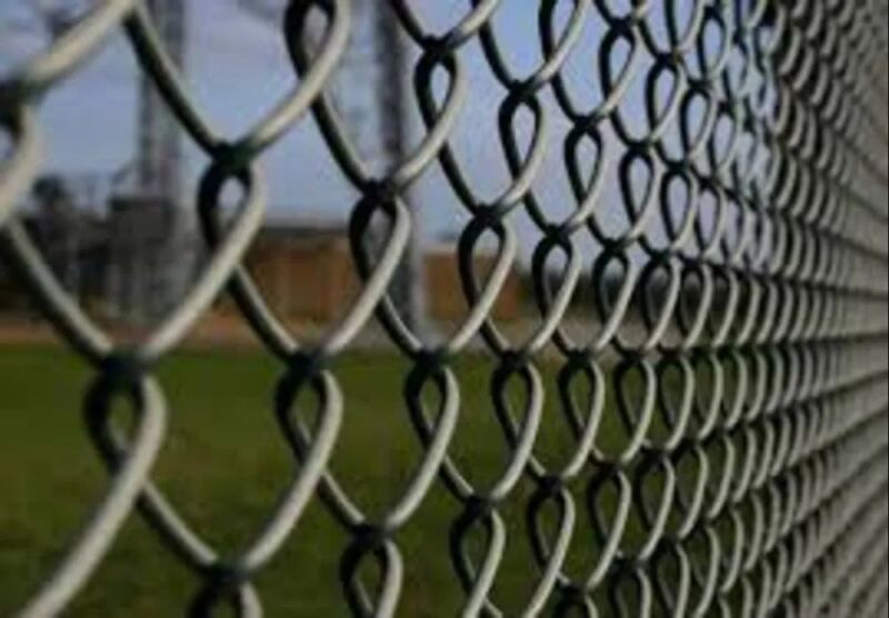 Chain Link Fencing Wire, For  fencing, Industrial, Mesh Size : 50 X 50 Mm