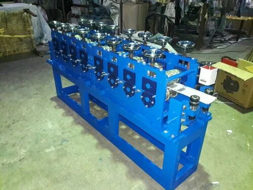 roll forming machine