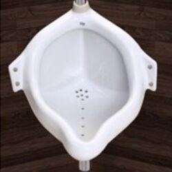 Ceramic Mens Corner Urinal, Color : White