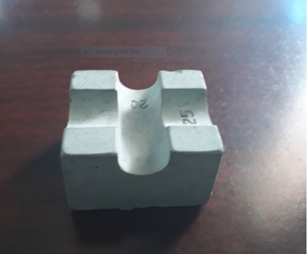 Cement Concrete Spacers - 20/25MM, Size : 35mm x 29mm x 28mm