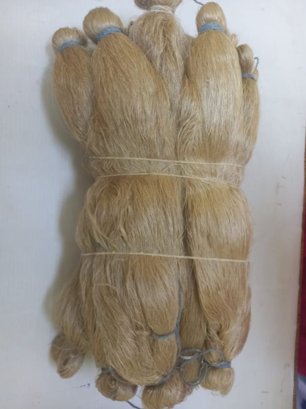 Raw Tussar Silk Yarn, for Weaving, Filling Material, Packaging Type : Loose