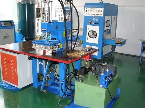 High Frequency PVC Welding Machine, Production Capacity : 6 KW