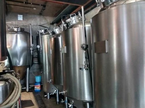 Three Phase Electric Polished Stainless Steel Automatic Microbrewery Machine, Voltage : 440V