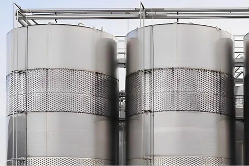 Polished Stainless Steel Storage Tank, for Industrial, Feature : Anti Corrosive, Durable, High Quality