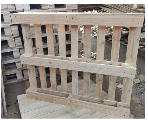 Four way wooden pallets, Capacity : 1000 kgs