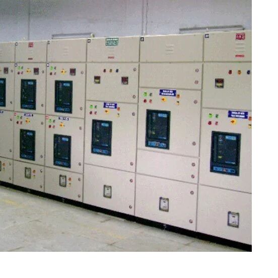 Power Distribution Panel, Features : Easy installation, User-friendliness, Longer functional life