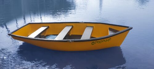Fiber Reinforced Plastic FRP Rowing Boat, Seating Capacity : 6