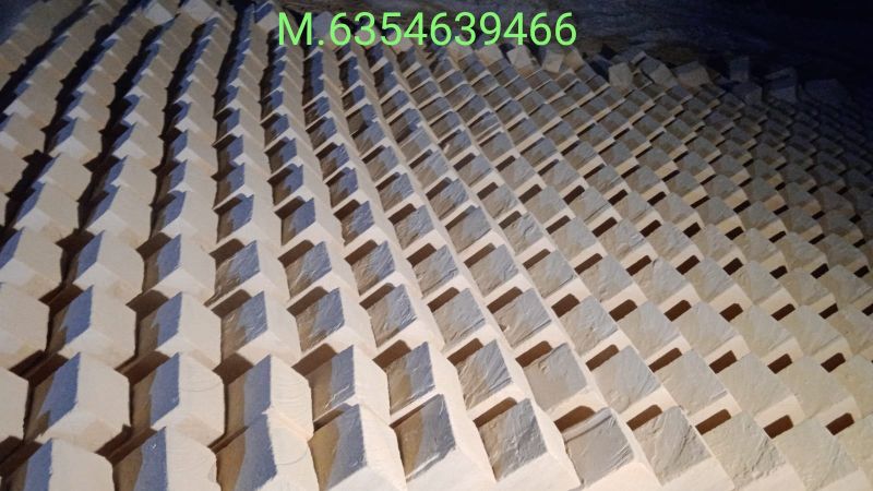 Rectangular Non Polished Sandstone Plain Sand stone brick, for Wall, Size : 36x36Inch, 6x9x15 Inch