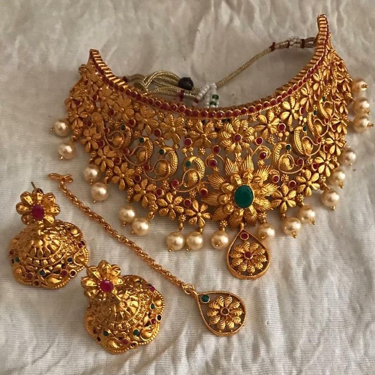 Golden Antique Gold Necklaces, Purity : 20crt