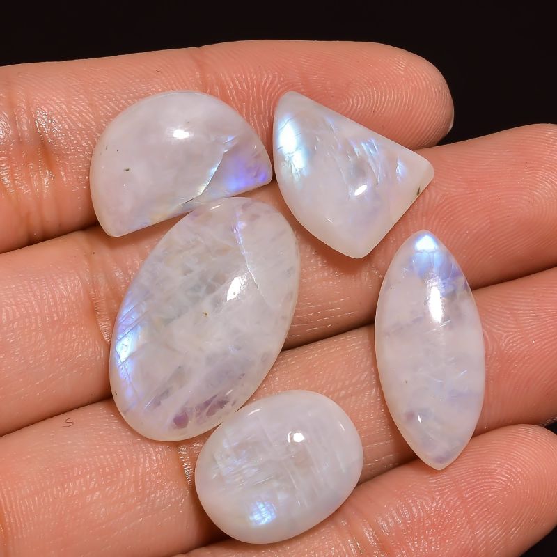 Polished White Rainbow Moonstone, for Jewellery, Size : Standard