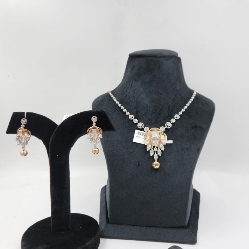 JCNC4 Ladies Gold Diamond Necklace Set, Packaging Type : Wooden Box